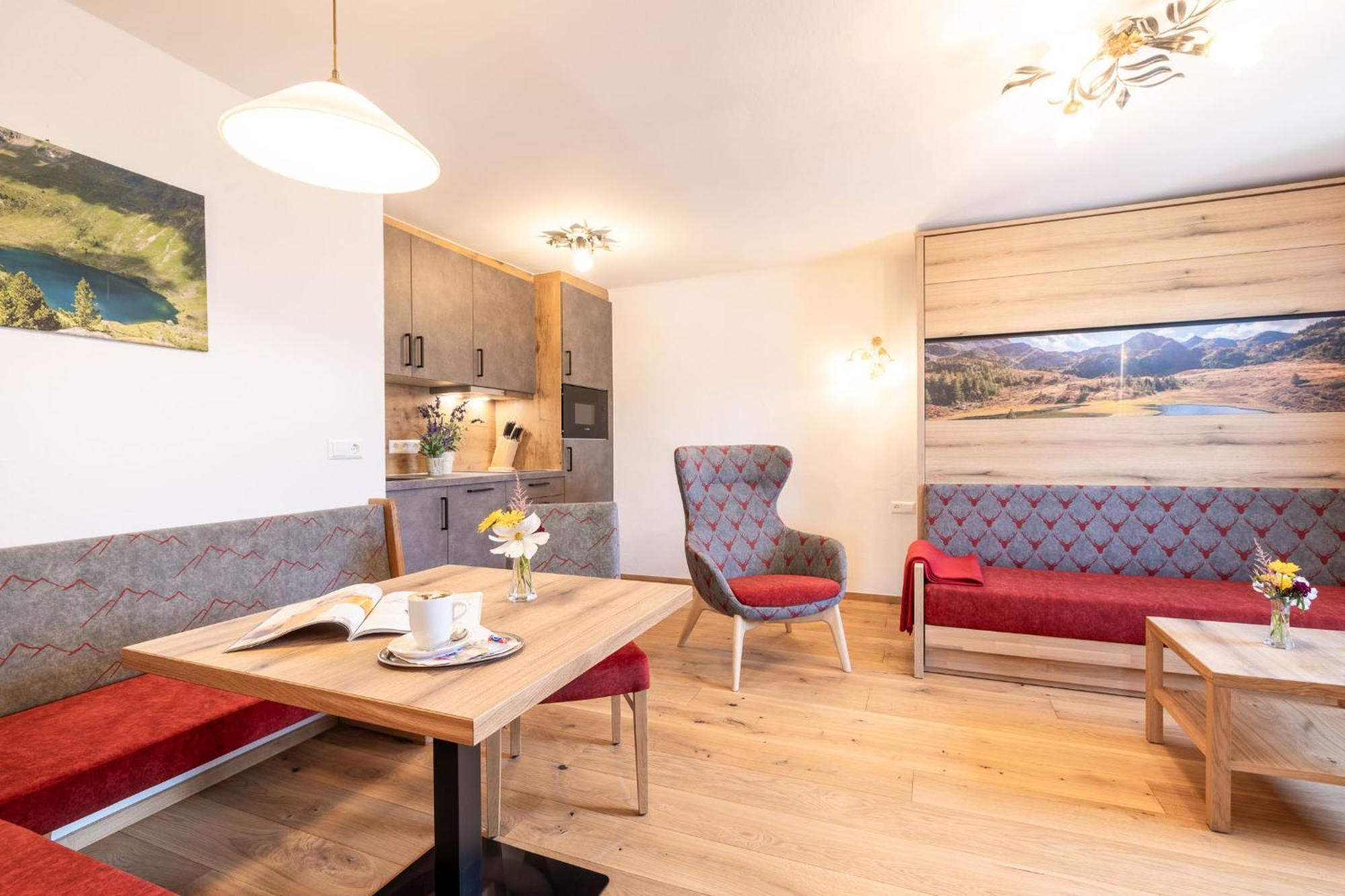 Oerglwirt Ferienwelt - Hotel Post Oerglwirt Mariapfarr Extérieur photo
